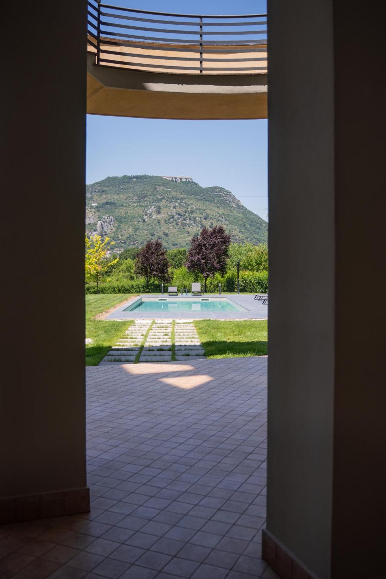 Le Colonne Bed and Breakfast Cassino Exteriör bild