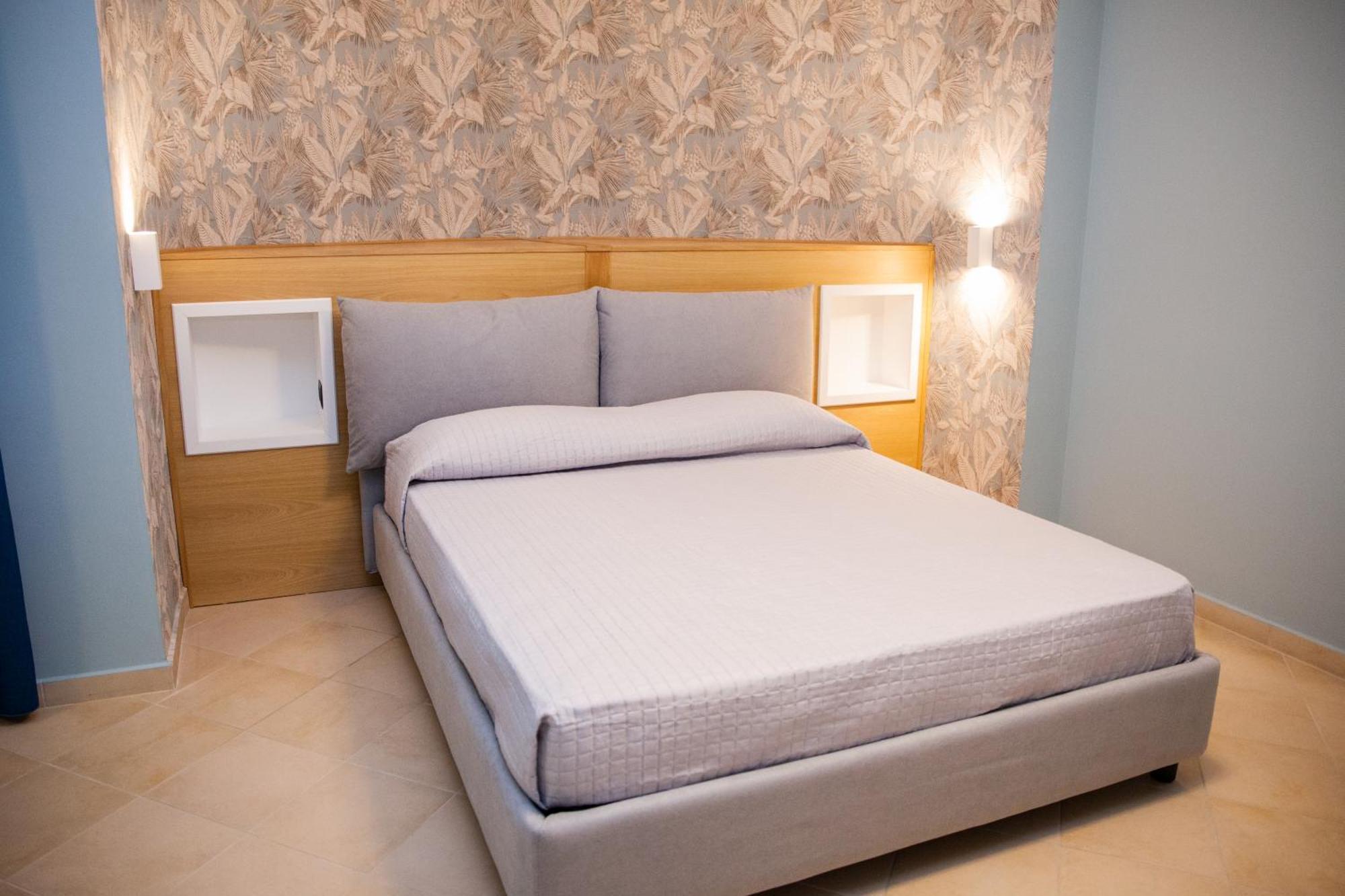 Le Colonne Bed and Breakfast Cassino Exteriör bild
