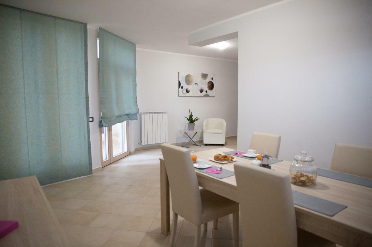 Le Colonne Bed and Breakfast Cassino Exteriör bild