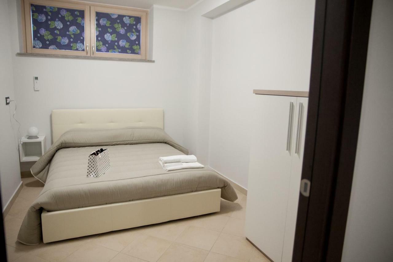 Le Colonne Bed and Breakfast Cassino Exteriör bild