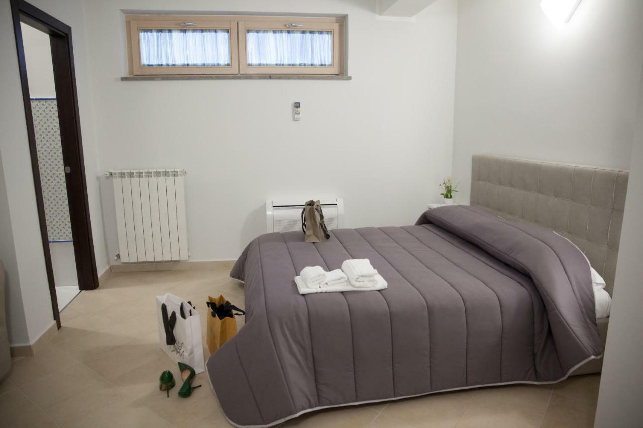 Le Colonne Bed and Breakfast Cassino Exteriör bild